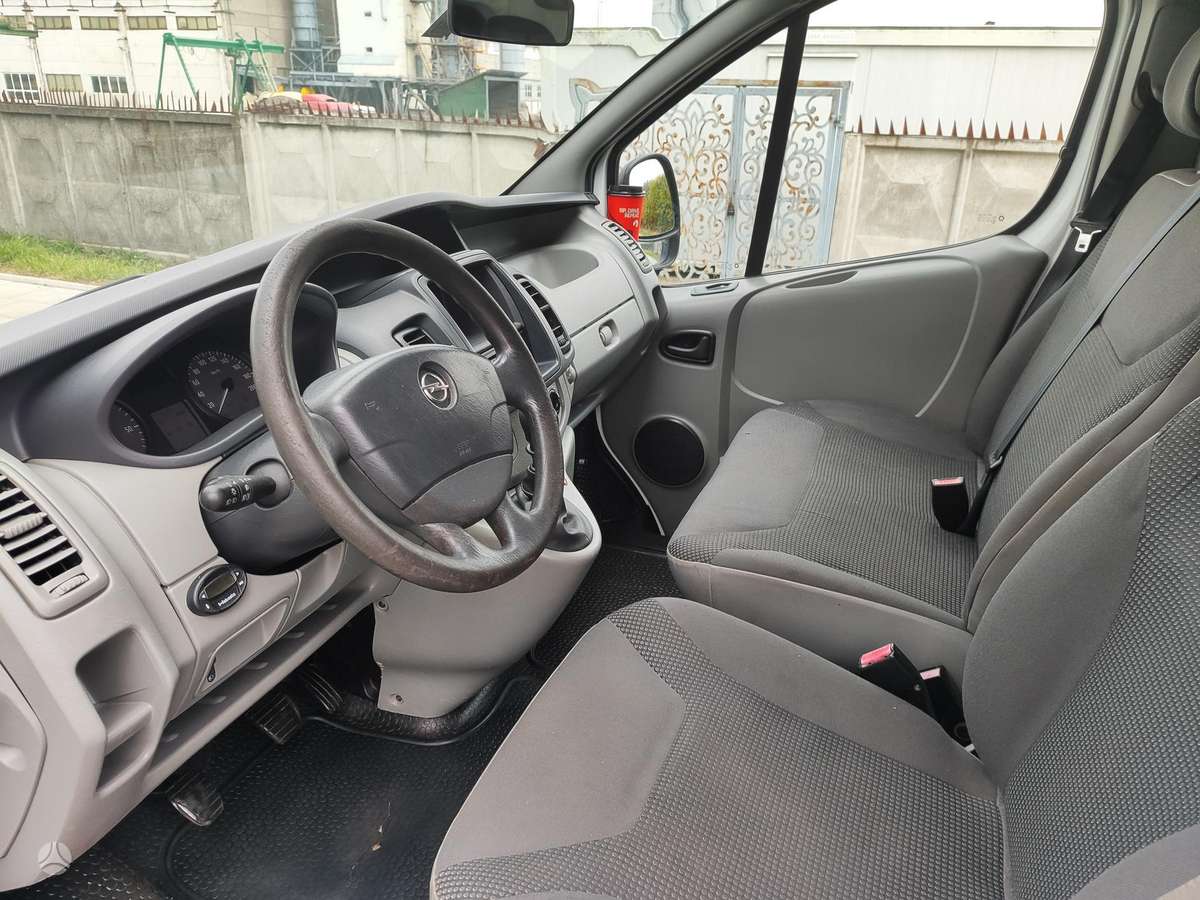 Opel Vivaro, 2.0 l., cargo van