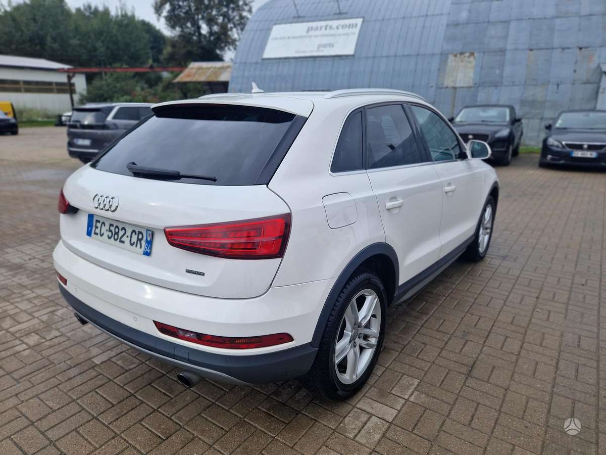 Audi Q3, 2.0 l., Внедорожник / Кроссовер