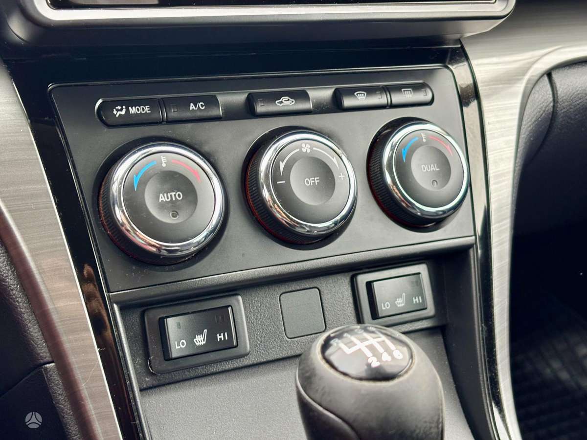 Mazda 6, 2.2 l., universalas
