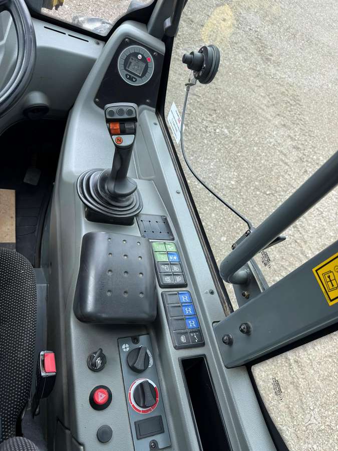 Kramer 5085, фронтальные погрузчики
