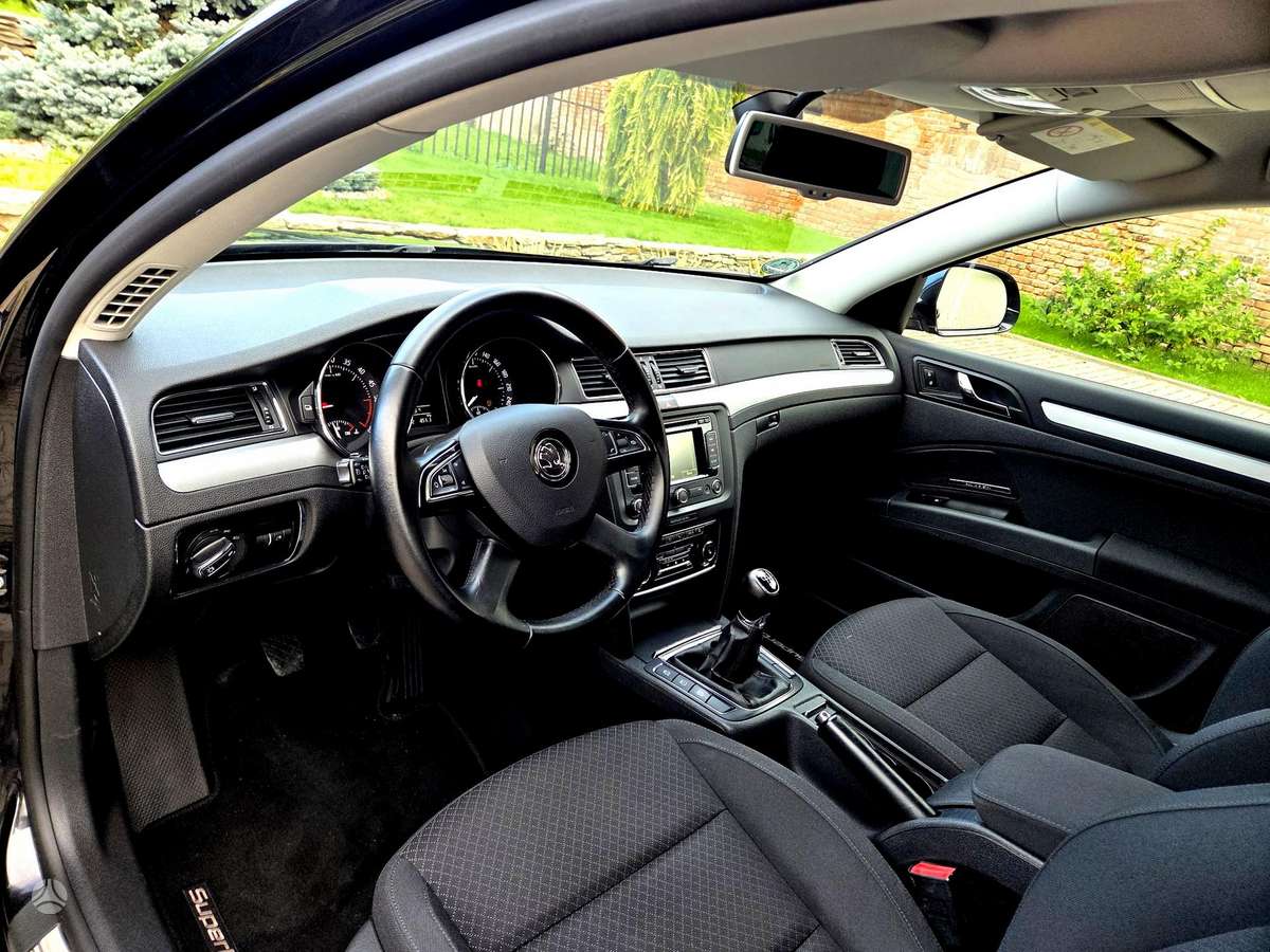Skoda Superb, 2.0 l., wagon