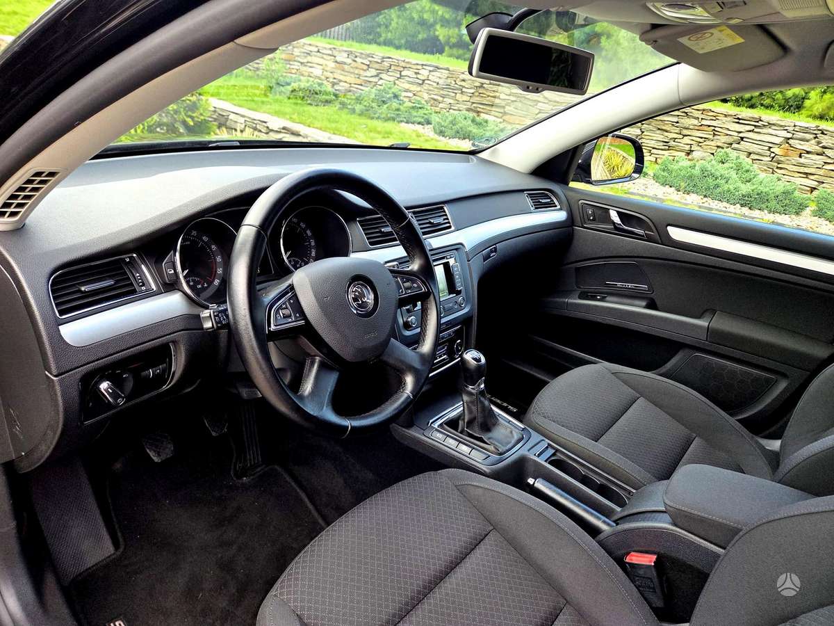 Skoda Superb, 2.0 l., wagon