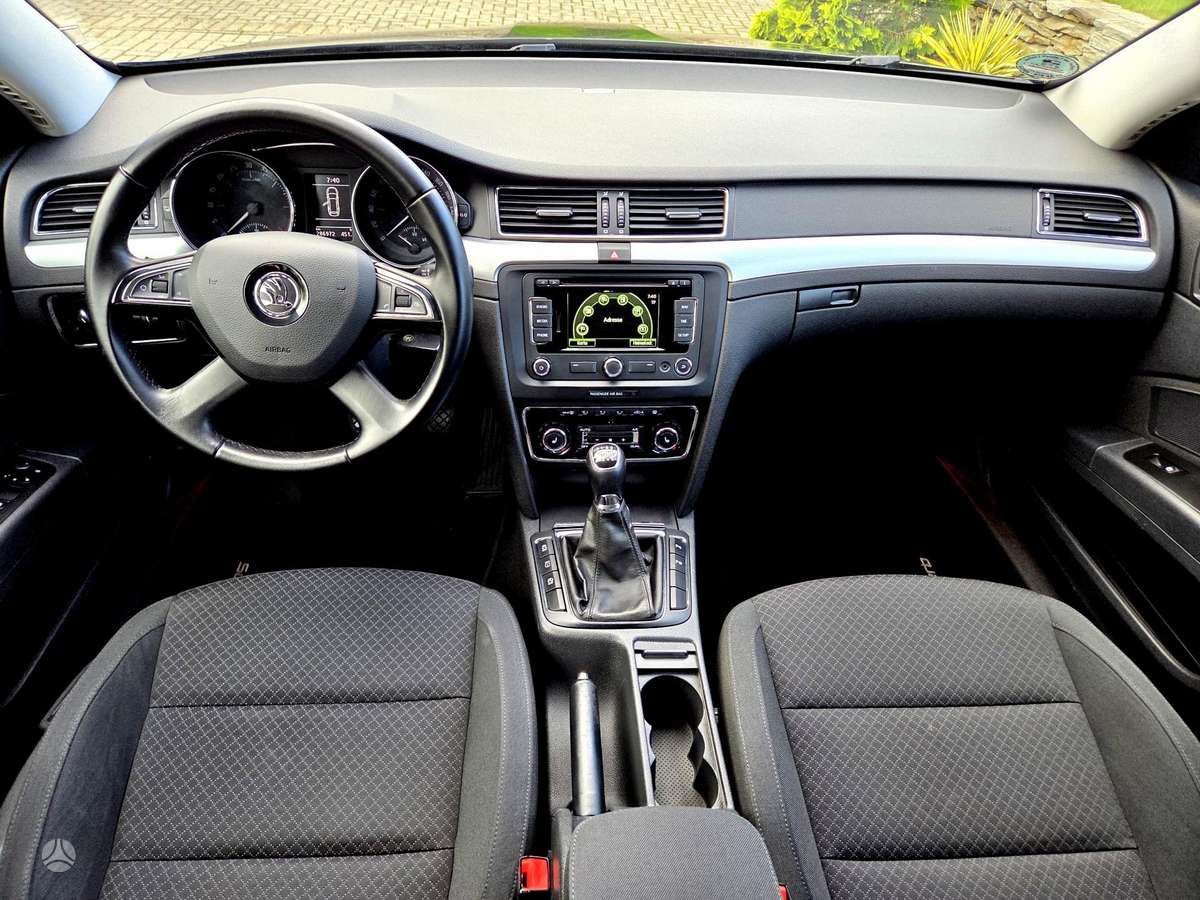Skoda Superb, 2.0 l., wagon