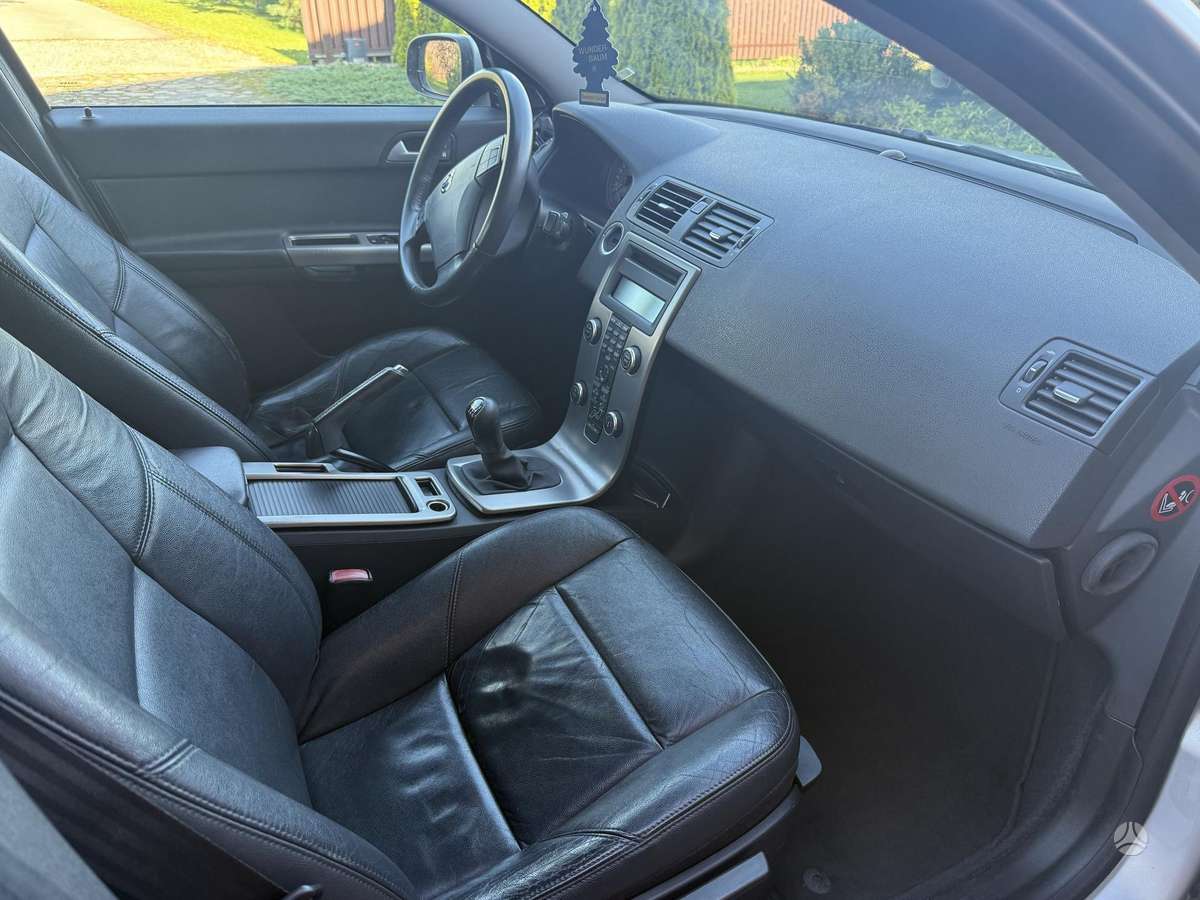 Volvo S40, 2.0 l., Седан