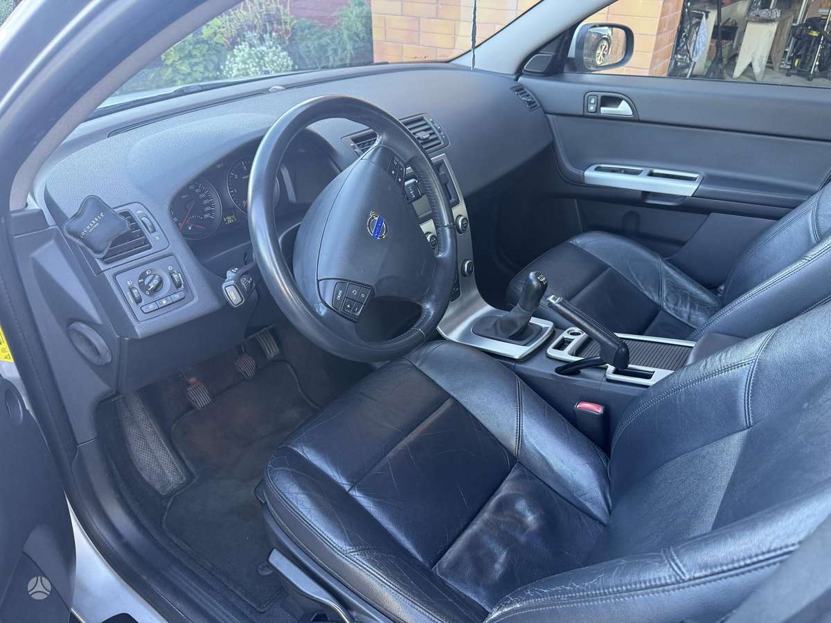 Volvo S40, 2.0 l., Седан