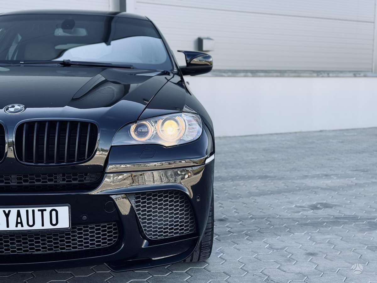 BMW X6, 3.0 l., off-road / crossover