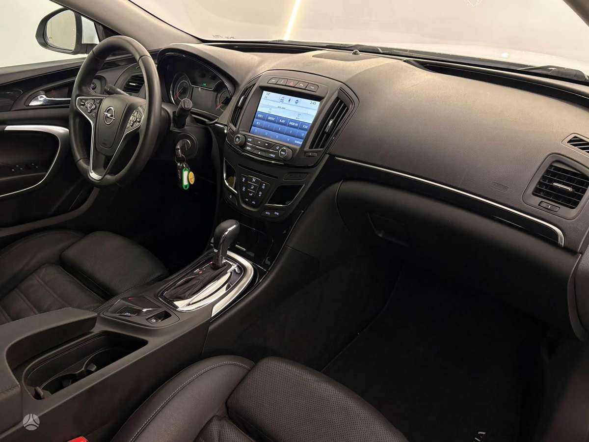Opel Insignia, 2.0 l., Универсал