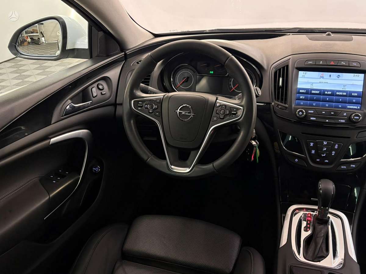 Opel Insignia, 2.0 l., Универсал