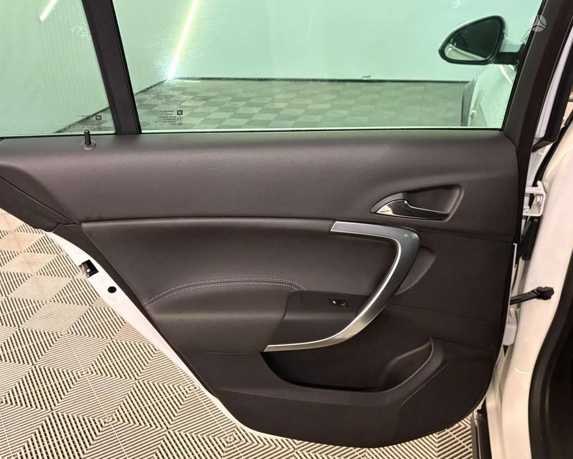 Opel Insignia, 2.0 l., Универсал