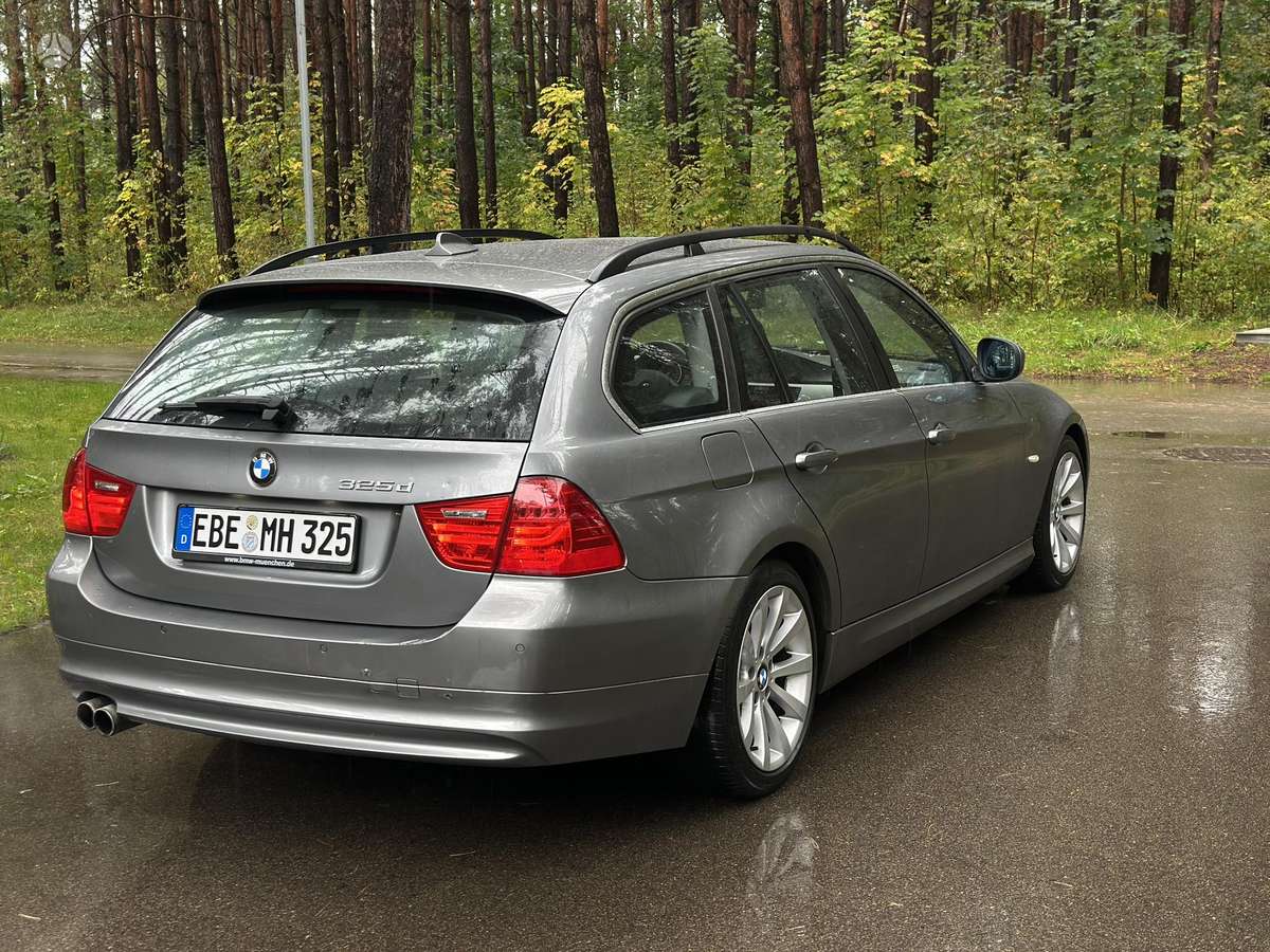 BMW 325, 3.0 l., wagon