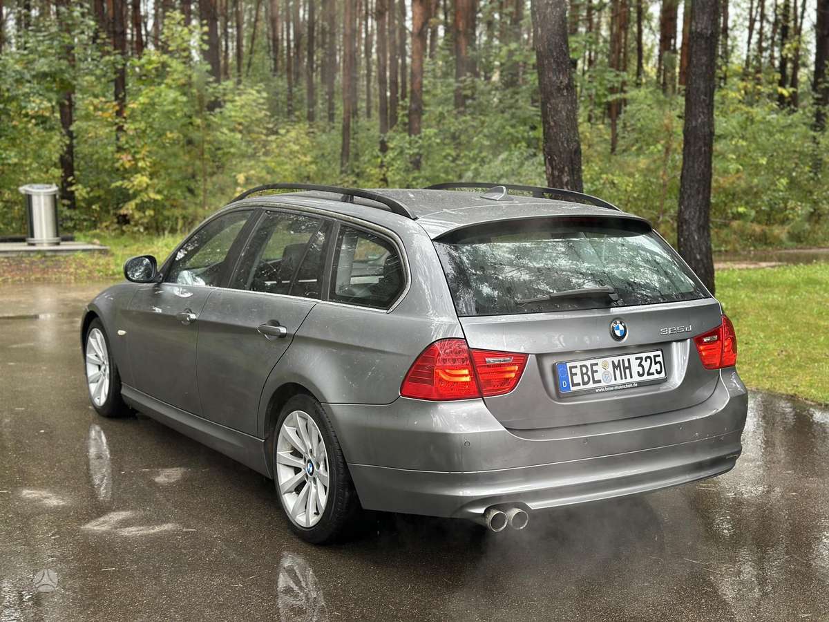 BMW 325, 3.0 l., wagon