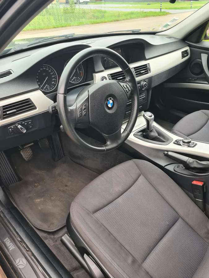 BMW 318, 2.0 l., Универсал