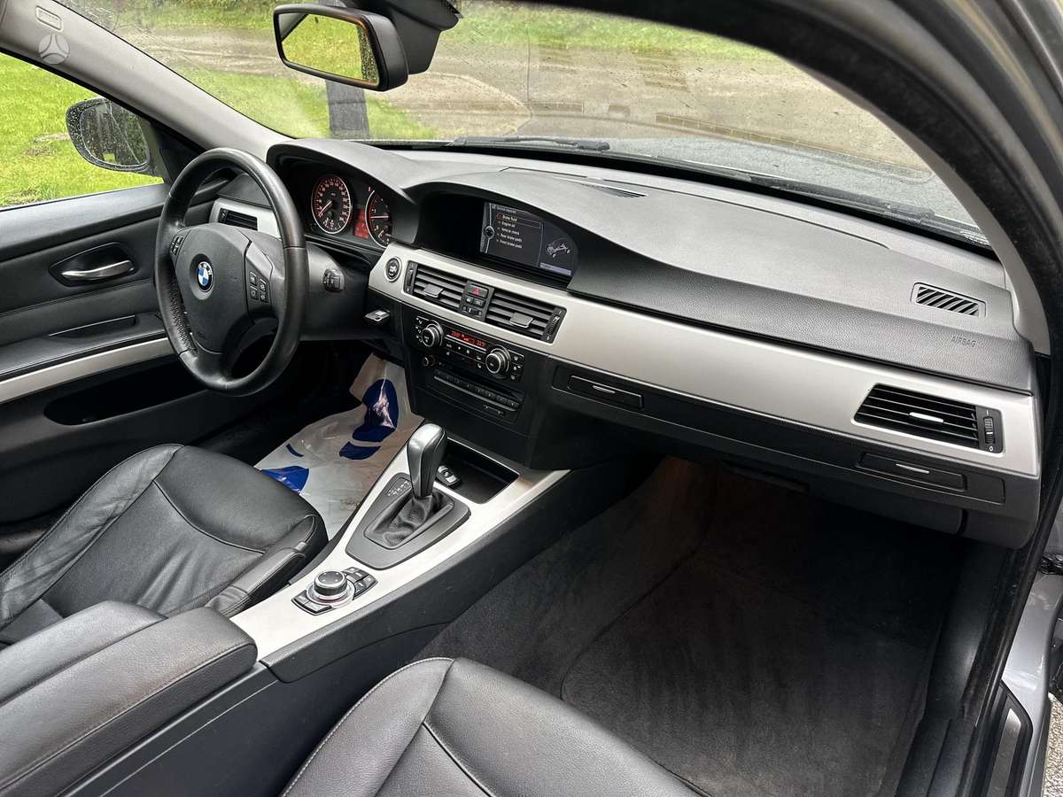 BMW 325, 3.0 l., wagon