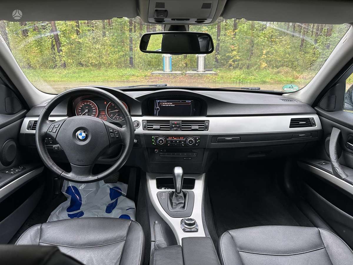BMW 325, 3.0 l., wagon