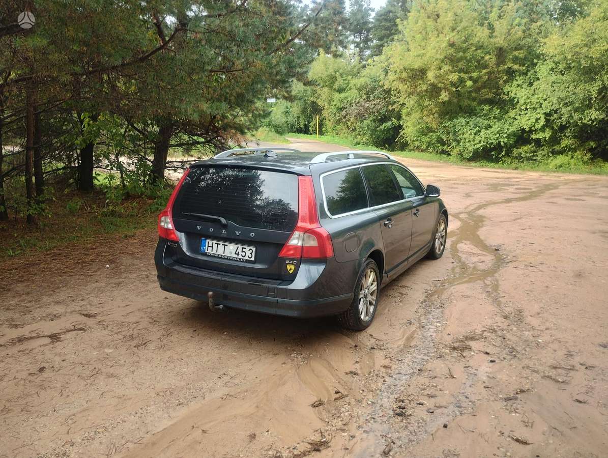 Volvo V70, 2.4 l., wagon