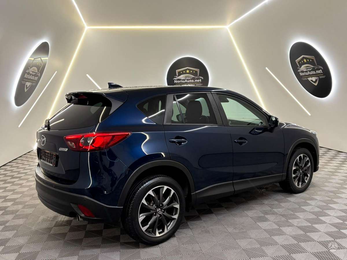 Mazda CX-5, 2.2 l., off-road / crossover