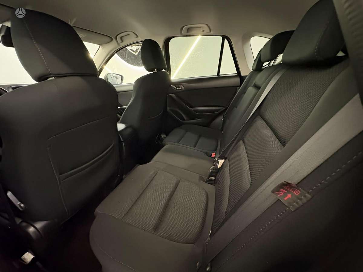 Mazda CX-5, 2.2 l., off-road / crossover
