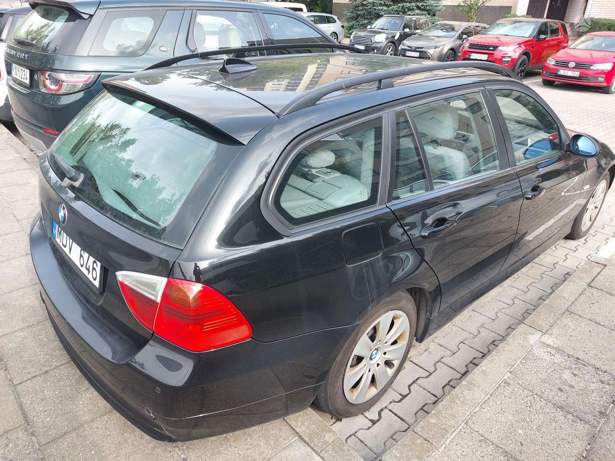 BMW 320, 2.0 l., wagon