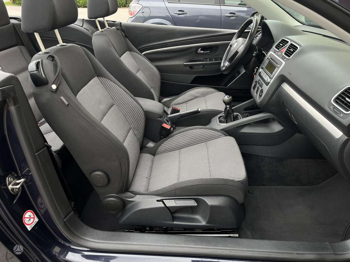 Volkswagen Eos, 1.6 l., convertible