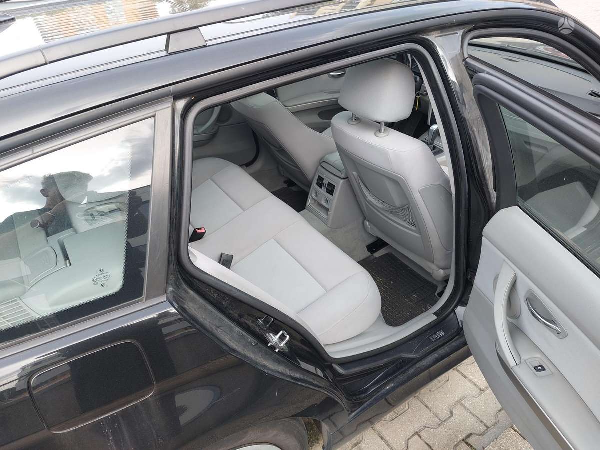 BMW 320, 2.0 l., wagon