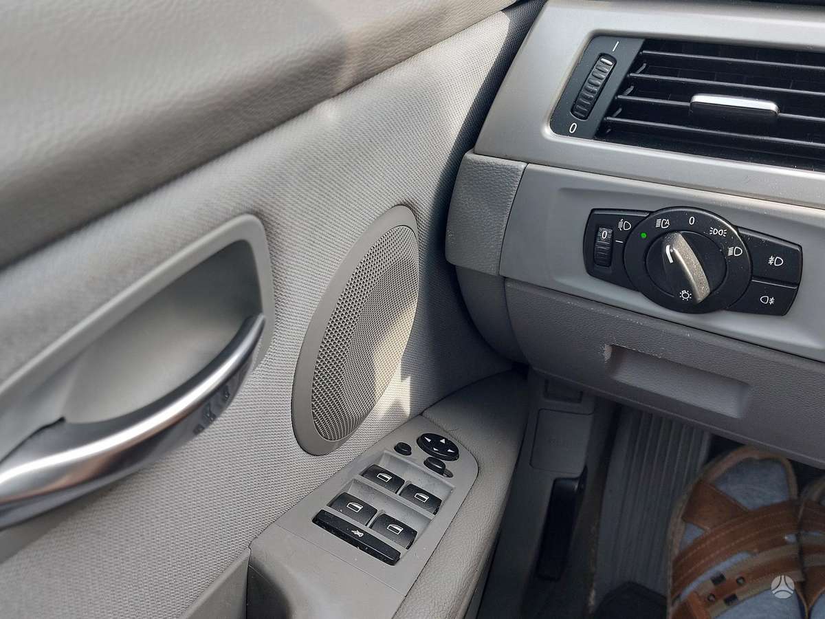 BMW 320, 2.0 l., wagon