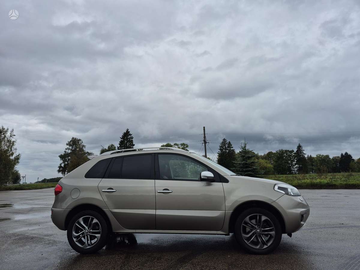 Renault Koleos, 2.0 l., off-road / crossover