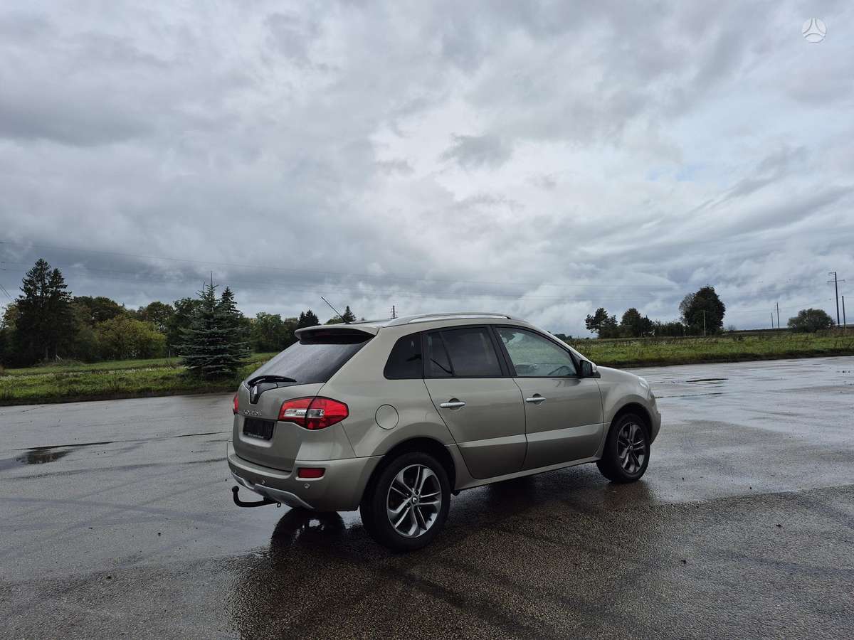 Renault Koleos, 2.0 l., off-road / crossover