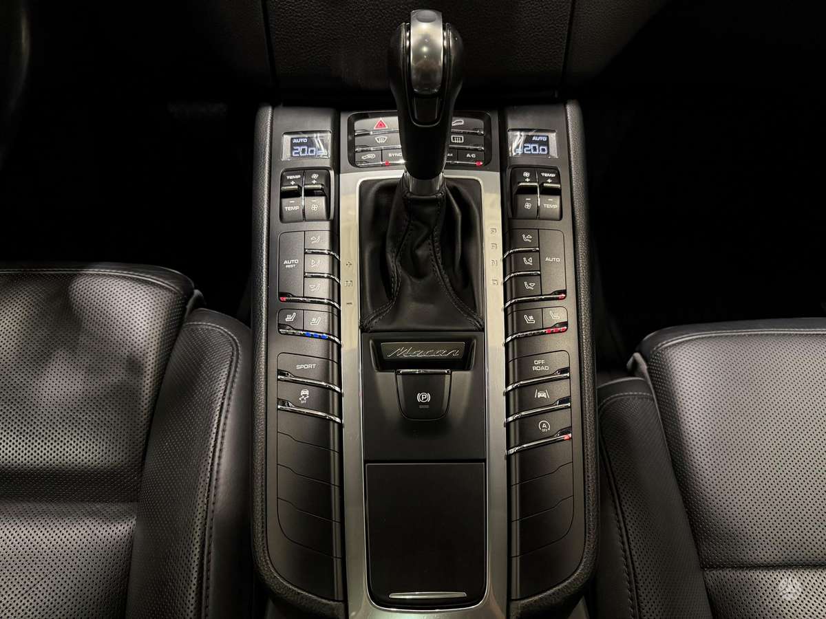 Porsche Macan, 2.9 l., Внедорожник / Кроссовер