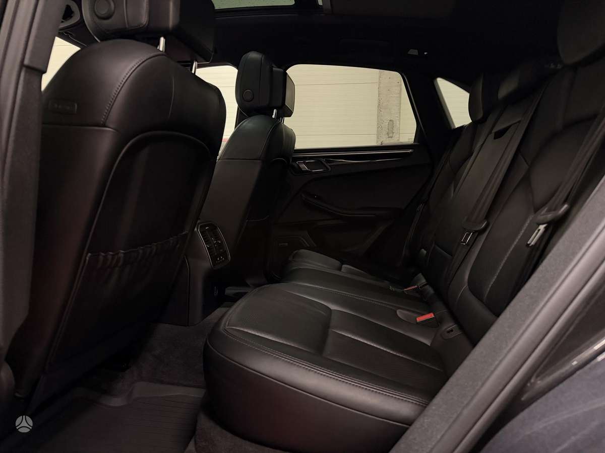 Porsche Macan, 2.9 l., off-road / crossover