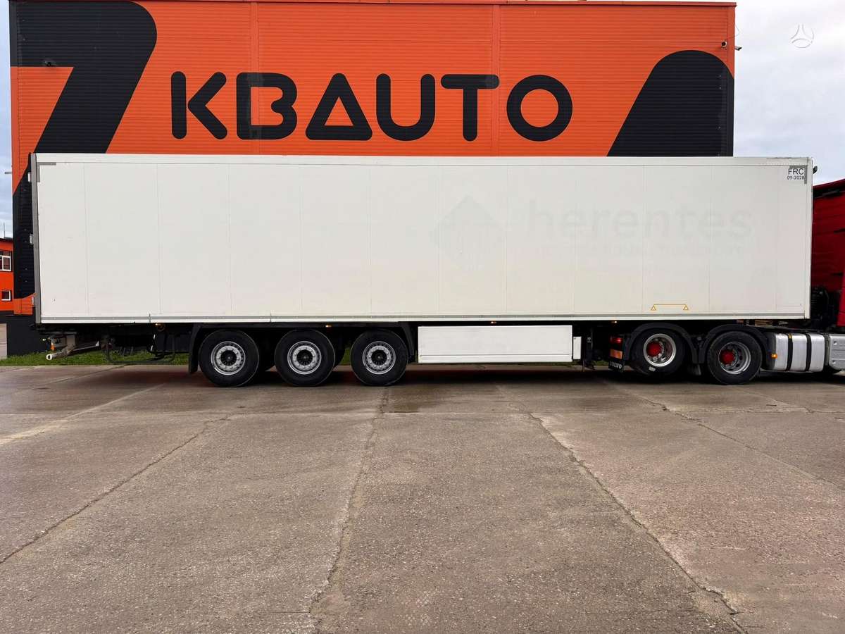 Krone SDR 27, šaldytuvai