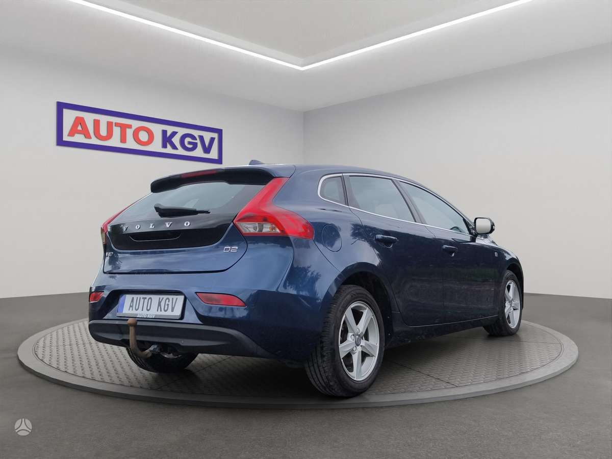 Volvo V40, 2.0 l., Хэтчбек