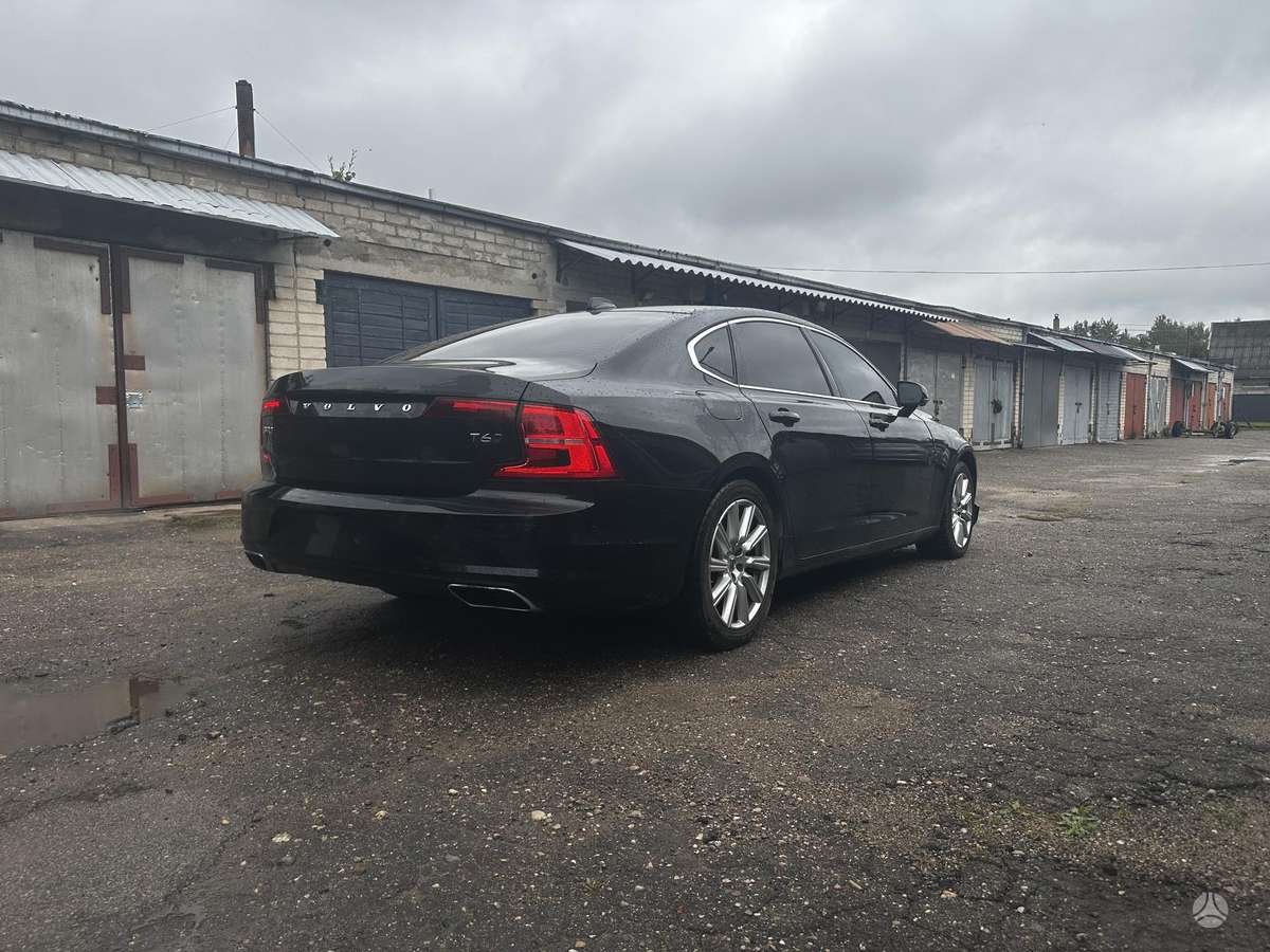 Volvo S90, 2.0 l., Седан