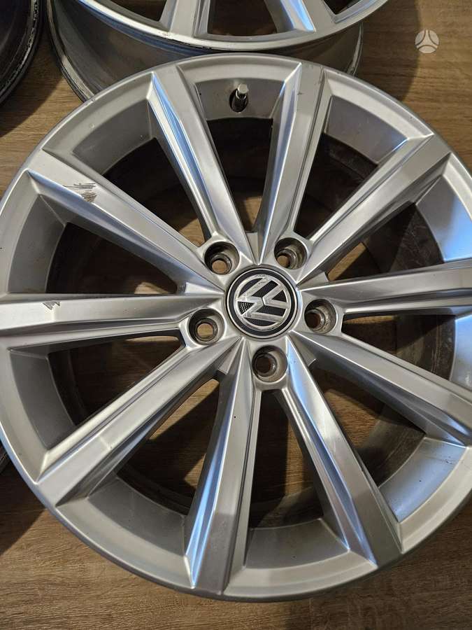 Volkswagen, light alloy, R17