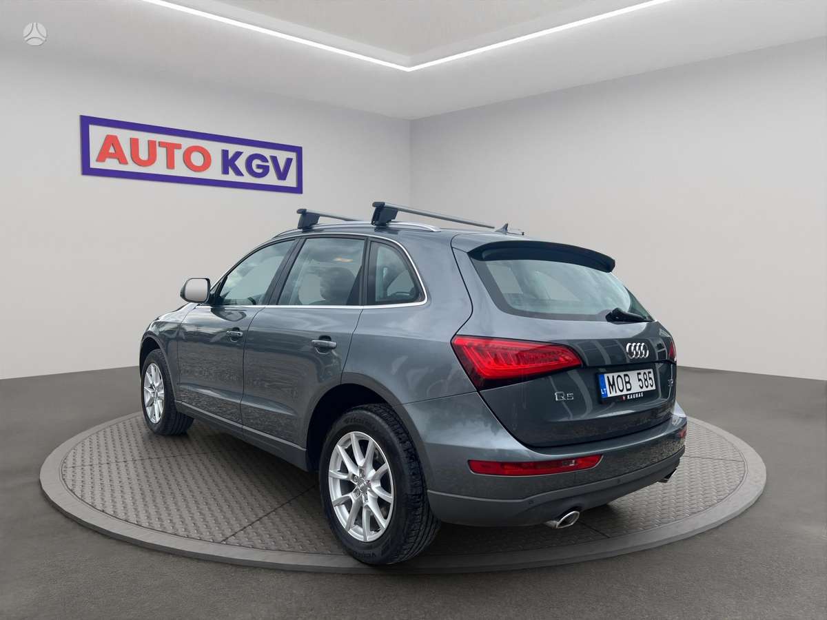 Audi Q5, 3.0 l., off-road / crossover