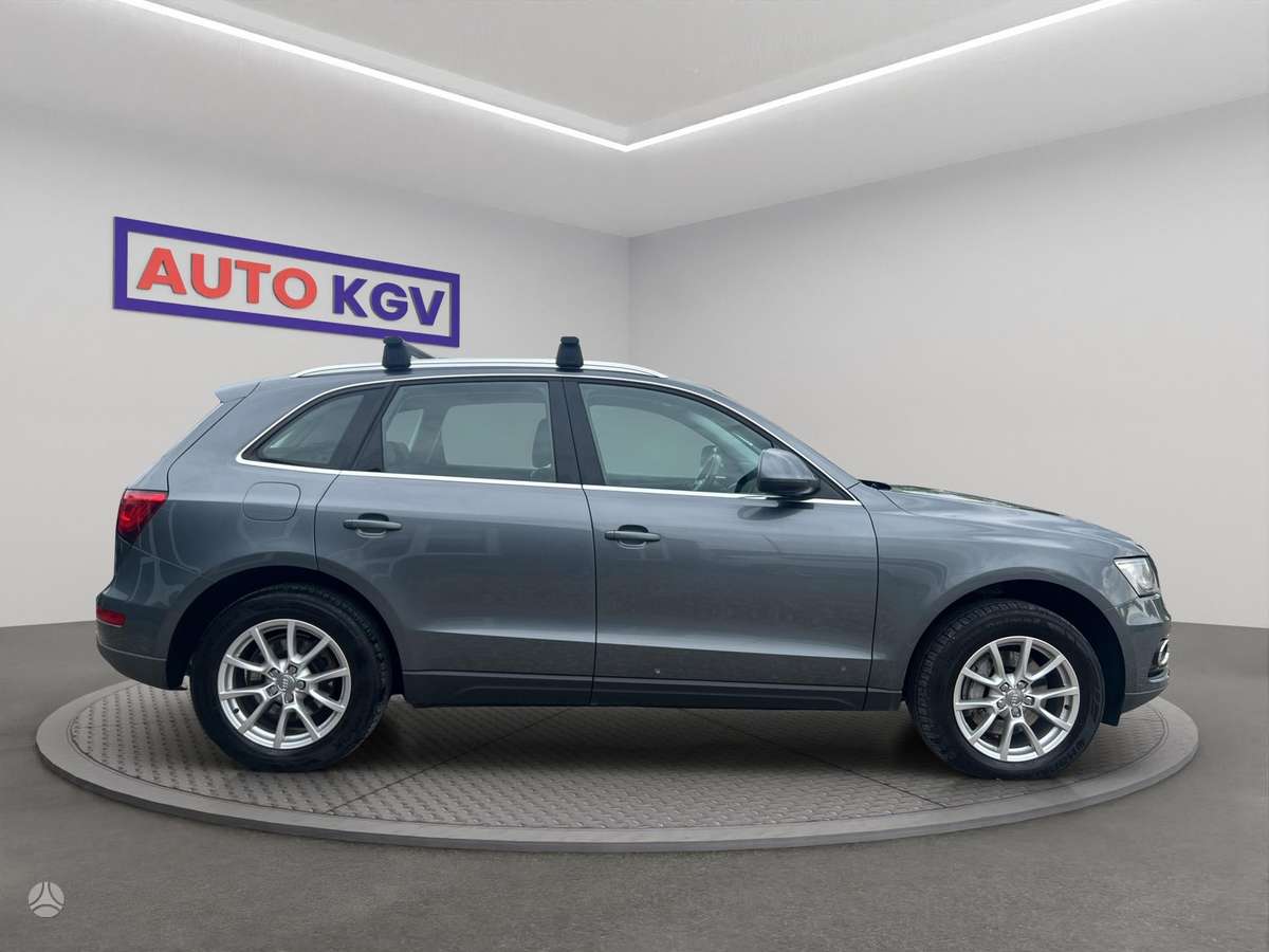 Audi Q5, 3.0 l., off-road / crossover