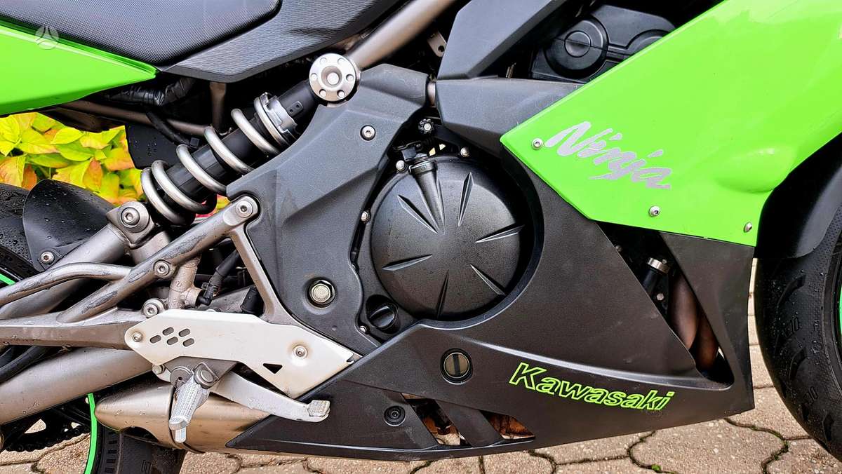 Kawasaki ER 650cc, street / classic