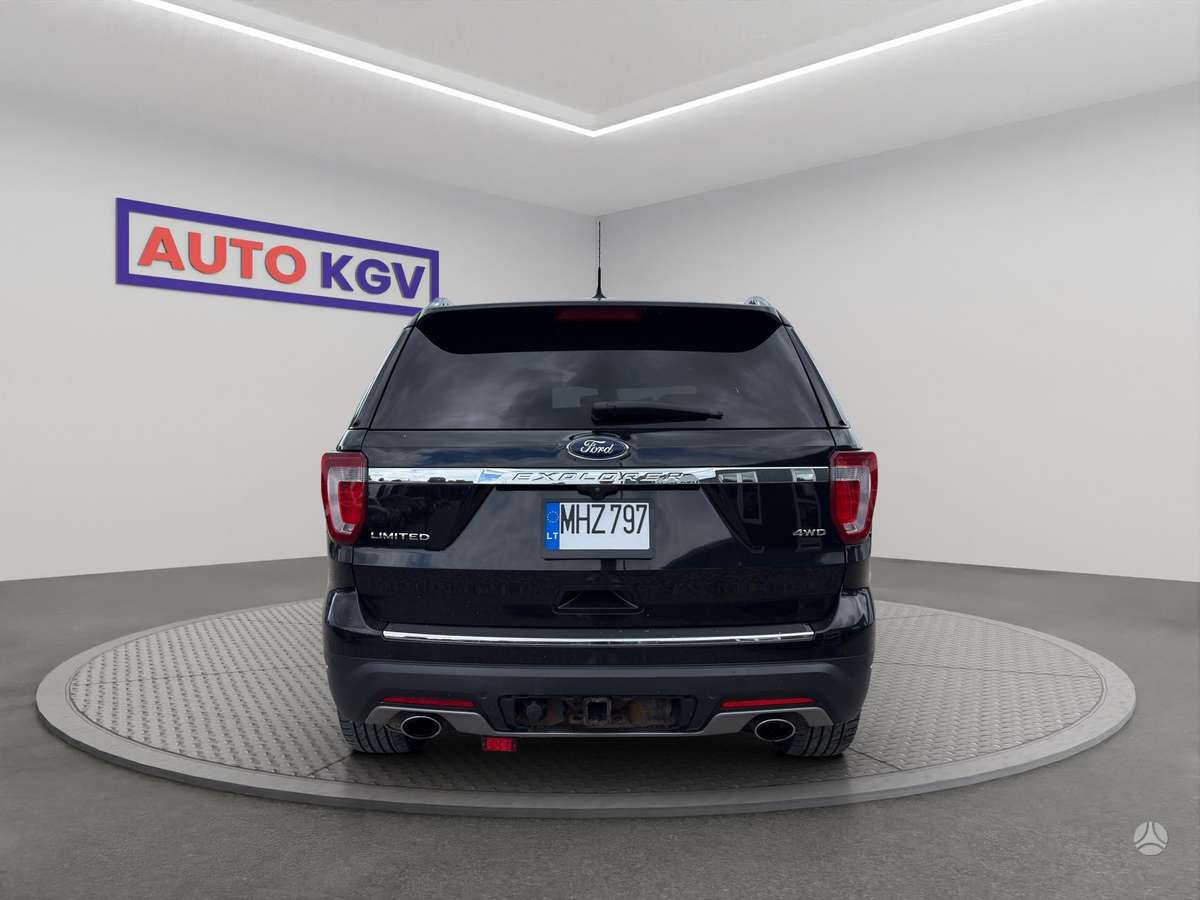 Ford Explorer, 3.5 l., off-road / crossover