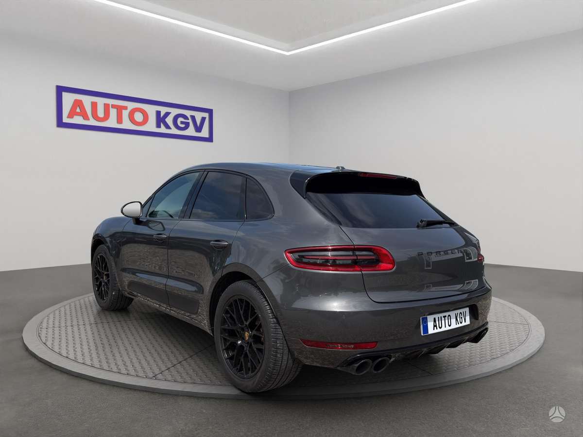 Porsche Macan, 2.0 l., off-road / crossover