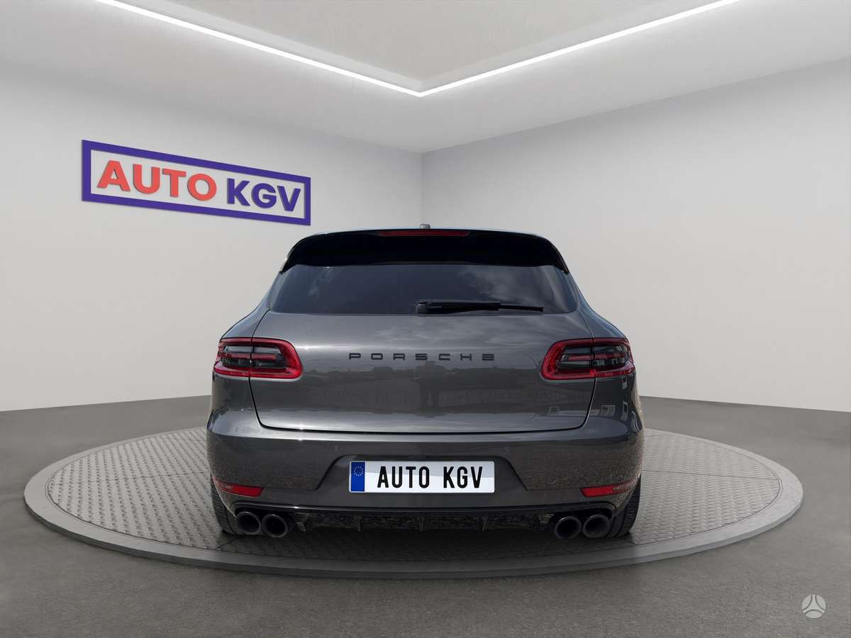Porsche Macan, 2.0 l., off-road / crossover