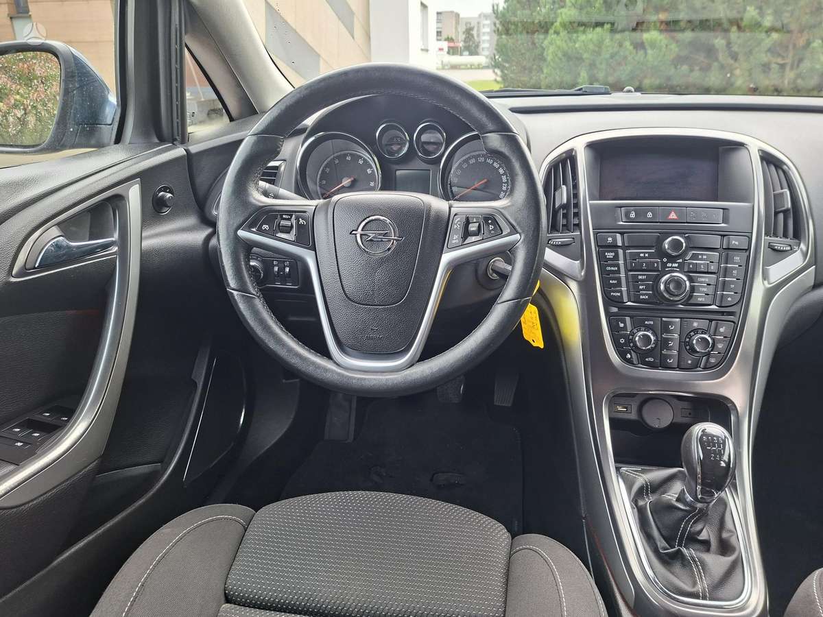 Opel Astra, 1.4 l., Универсал