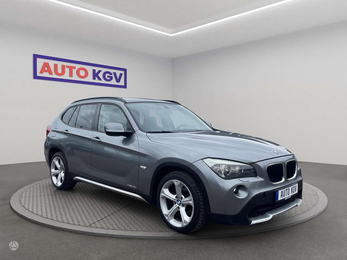 BMW X1, 2.0 l., off-road / crossover