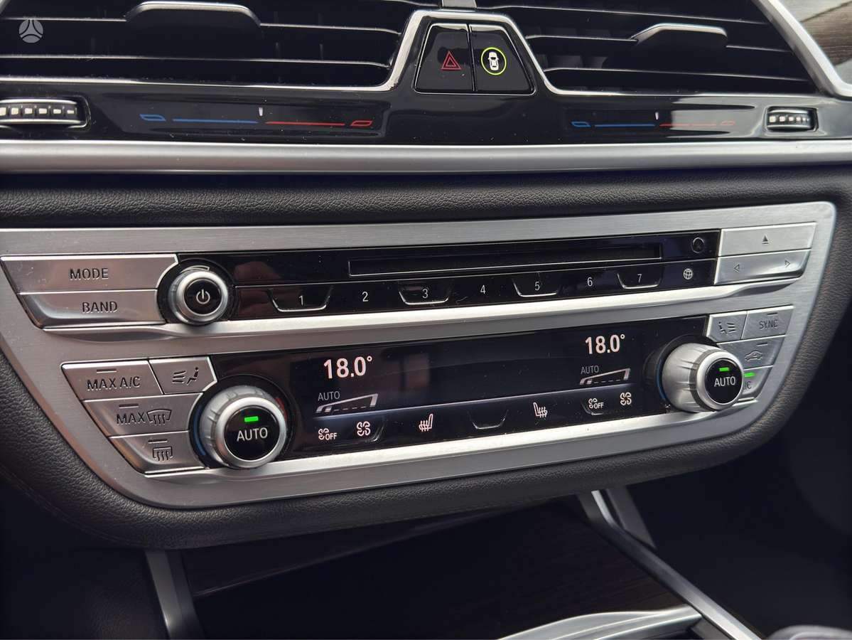 BMW 740, 3.0 l., Лимузин
