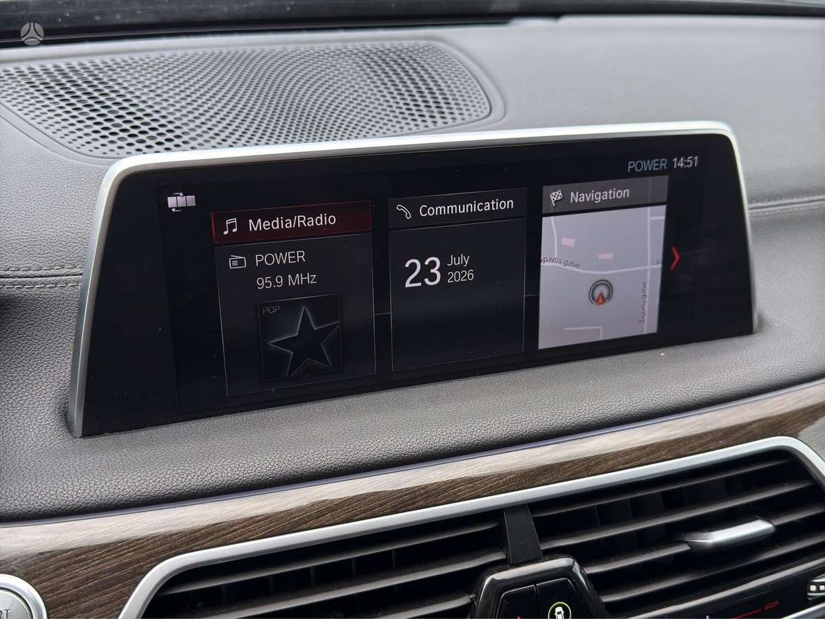 BMW 740, 3.0 l., Лимузин