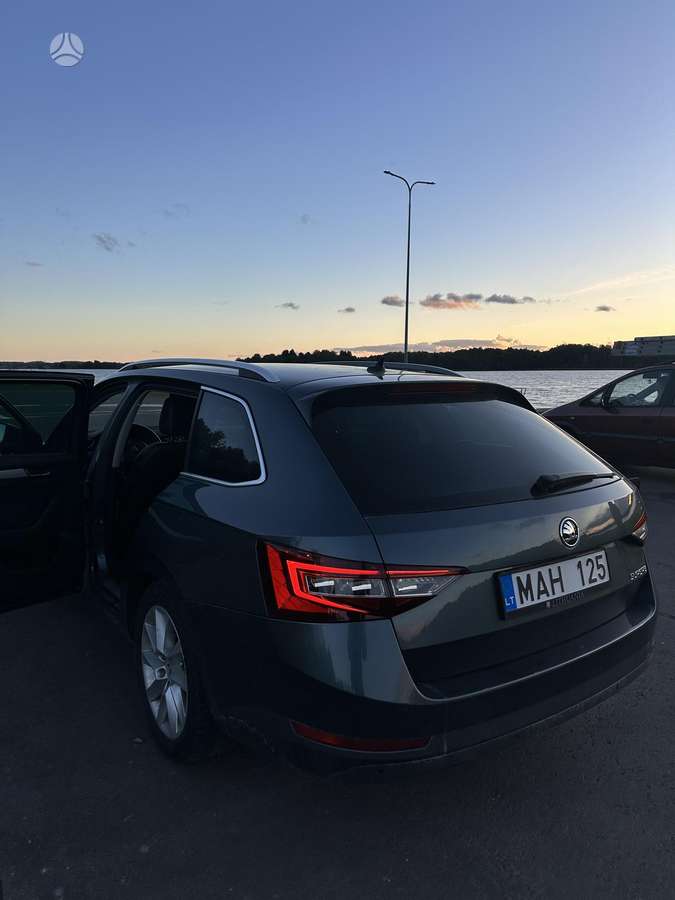 Skoda Superb, 2.0 l., Универсал