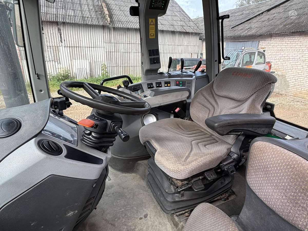Claas Arion 640, traktoriai