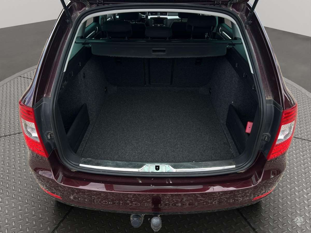 Skoda Superb, 1.6 l., Универсал