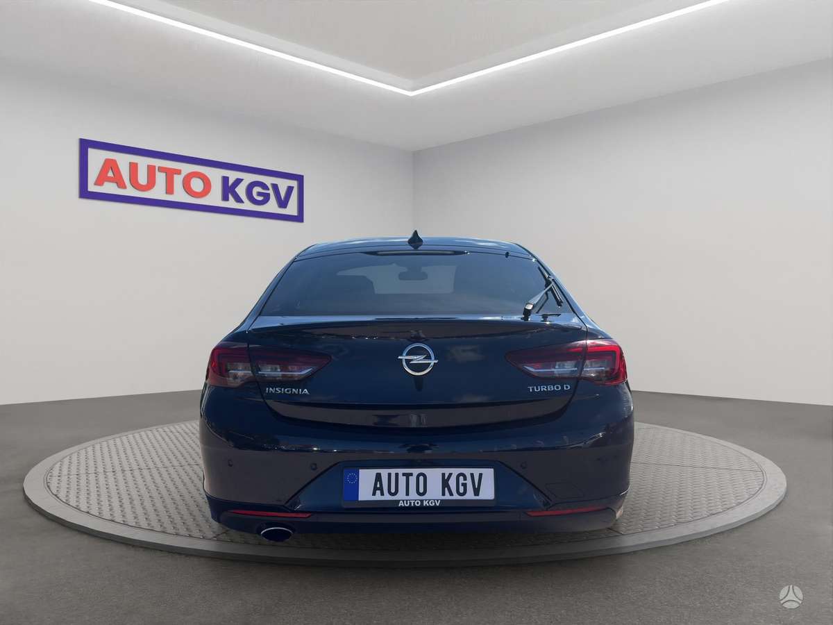 Opel Insignia, 1.6 l., Седан