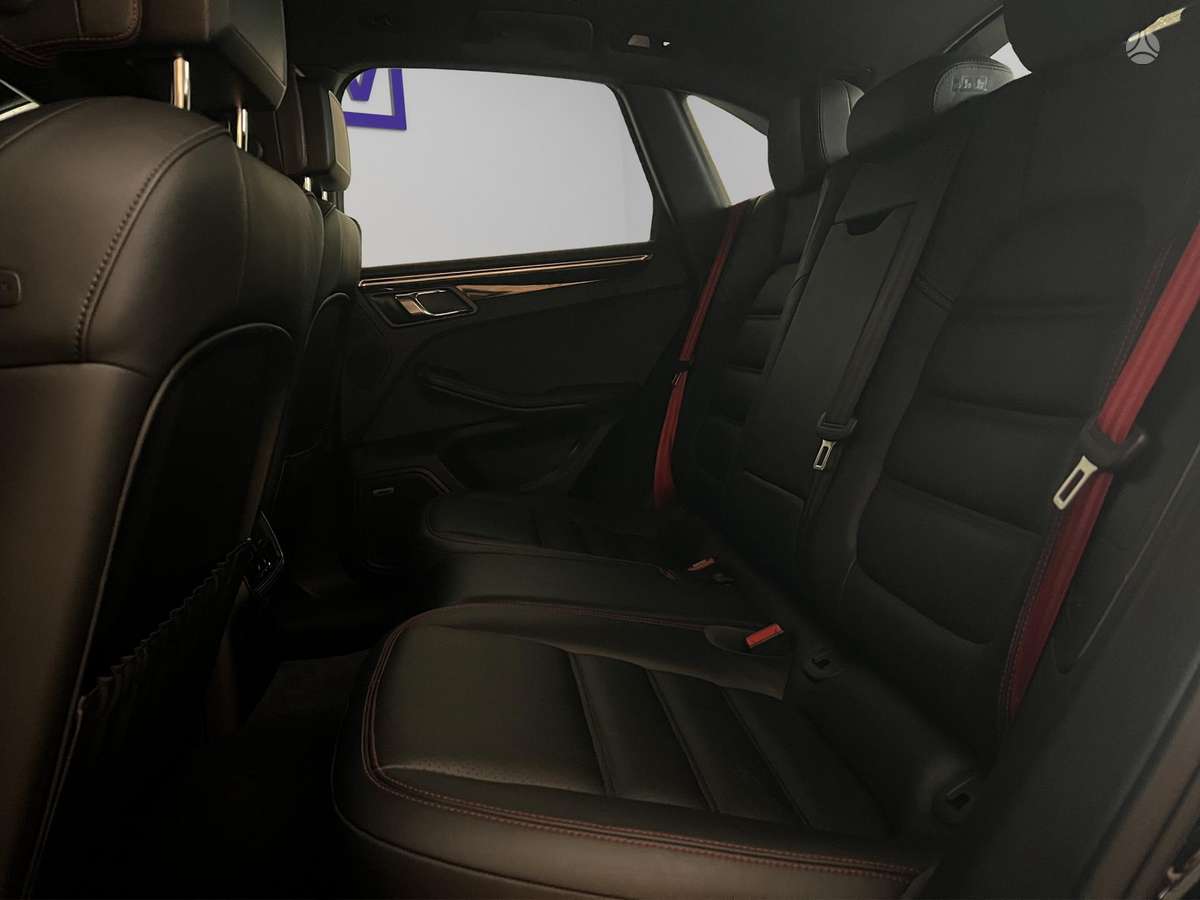 Porsche Macan, 3.0 l., off-road / crossover