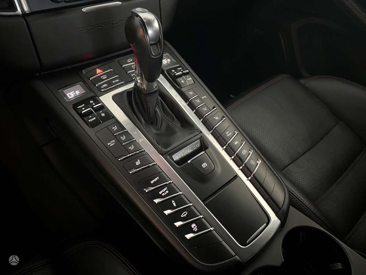 Porsche Macan, 3.0 l., off-road / crossover