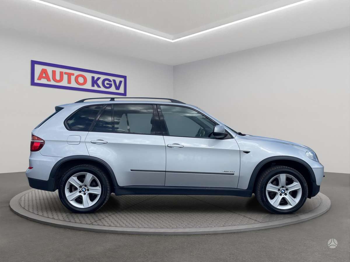 BMW X5, 3.0 l., off-road / crossover